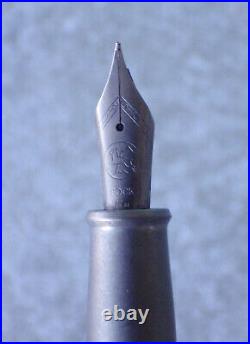 Peter Bock Titan nib fountain pen titanium barrel cigar style clipless