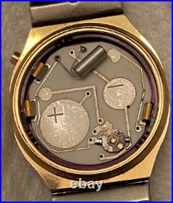 Vintage Bulova Men Barrel Gold Tone RED LED N7 Digital Watch HoursDate Working